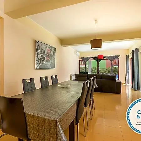 With Private Pool, Garden, Terrace And Marina View البوفيرا