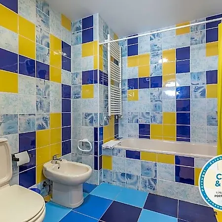 With Private Pool, Garden, Terrace And Marina View Hotel 3*